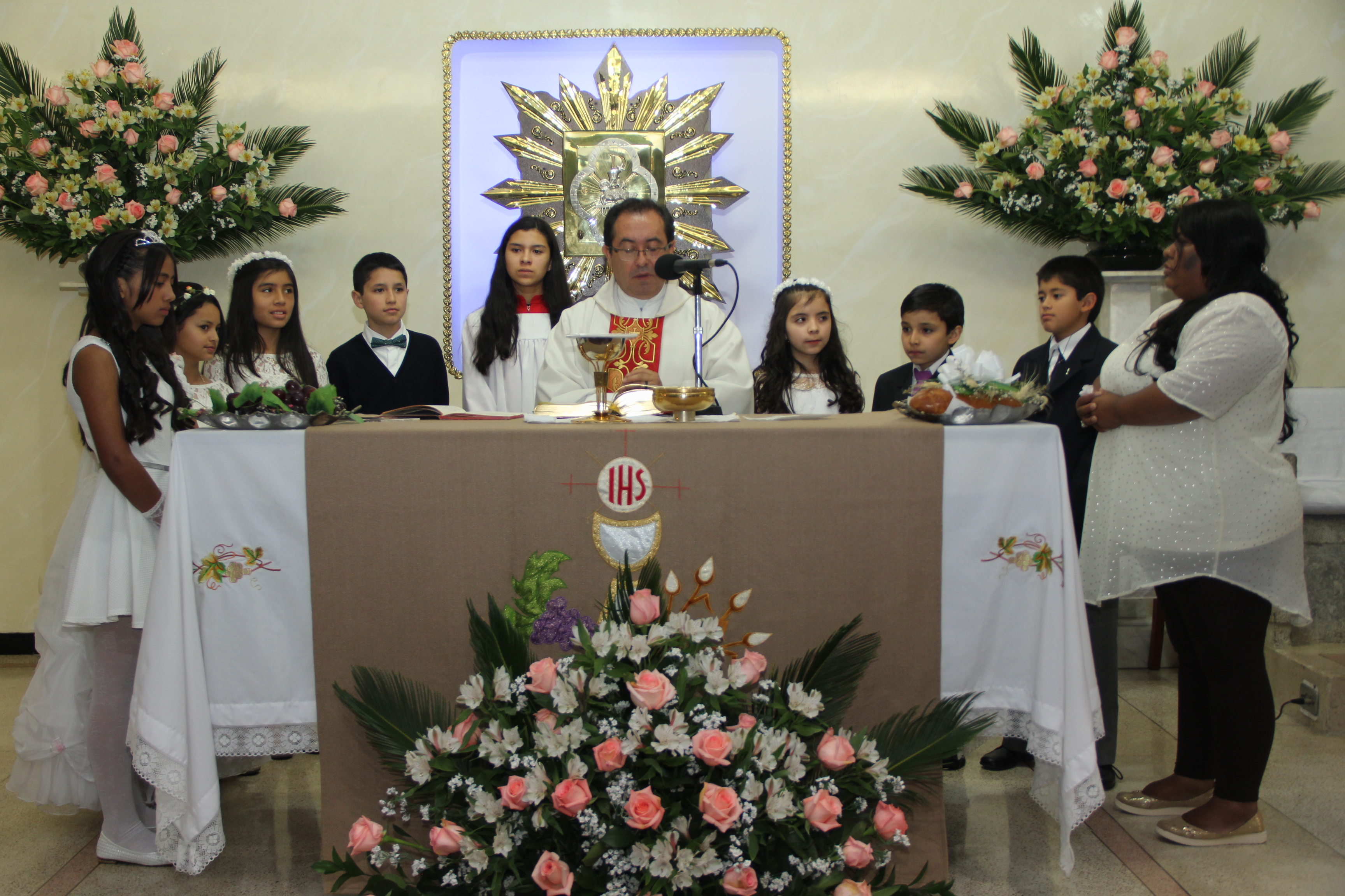 https://arquimedia.s3.amazonaws.com/179/sacramentos/img-5094jpg.JPG