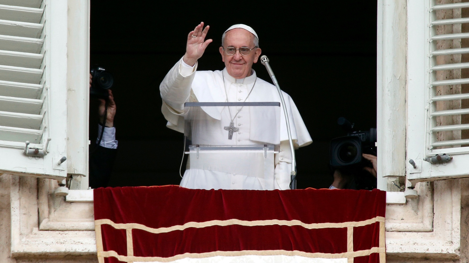 https://arquimedia.s3.amazonaws.com/256/noticias/papa-21jpg.jpg