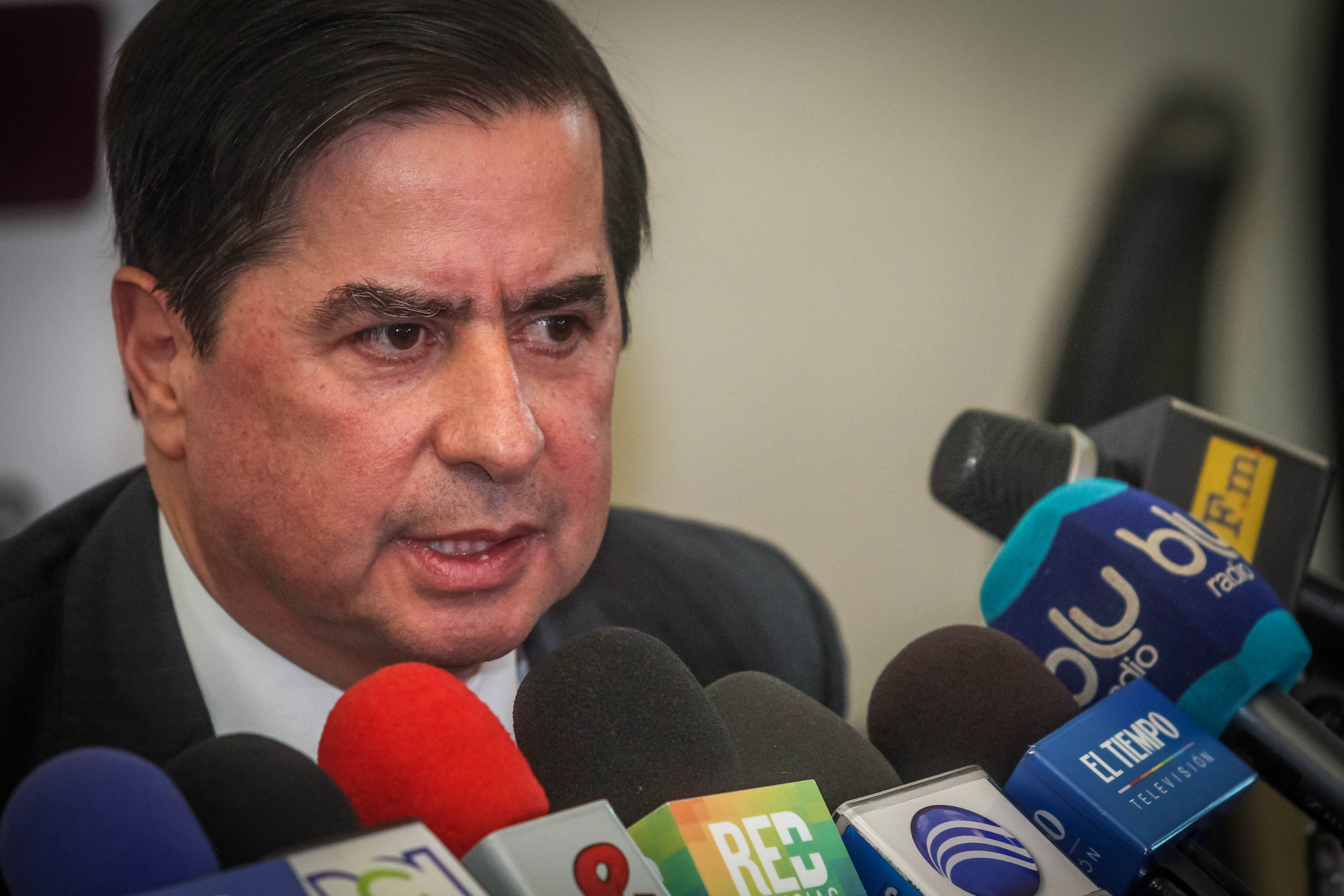 https://arquimedia.s3.amazonaws.com/27/noticias/min-juan-f-cristojpg.jpg