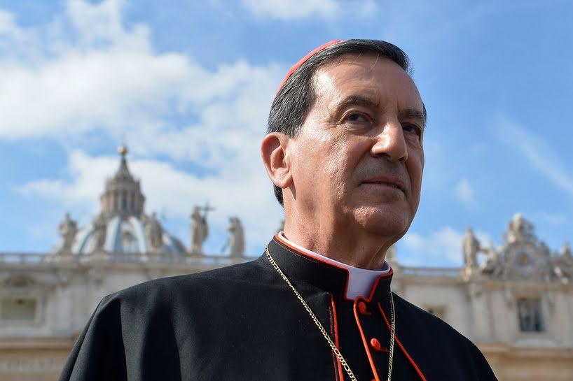 https://arquimedia.s3.amazonaws.com/104/utilitarias/salazar5jpg.jpg