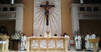 https://arquimedia.s3.amazonaws.com/63/altar-y-pila/20160821-100111jpg.jpg